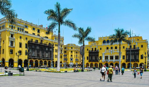 PLAZA DE LIMA