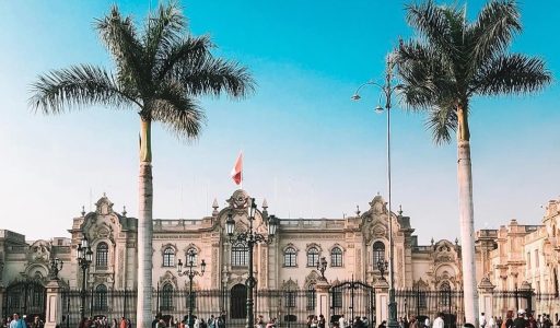 limawalkingtour___B3uLt7rJoyk___