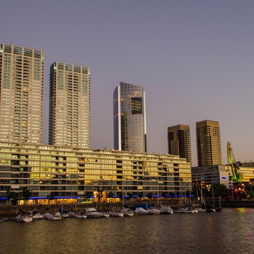 madero-port-588398_1280